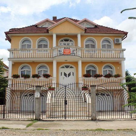 ホテル Casa Monica Băile Felix エクステリア 写真